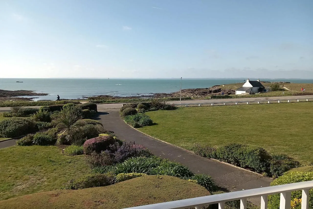 Apartment Grand Studio Vue Mer Dans Residence Des 3 Iles Pres De La Thalasso Quiberon